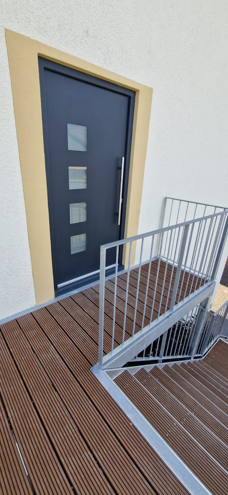 Stahltreppe außen, Steinhart und Rebholz Baudiensteistungen.2